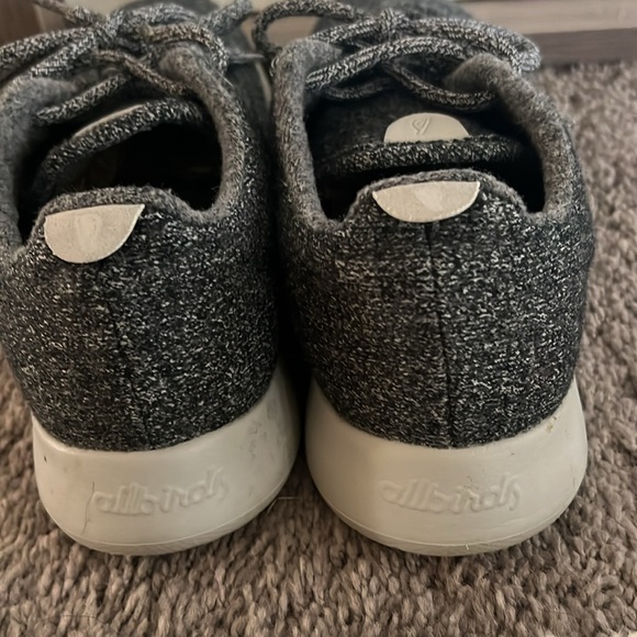 Allbirds Grey Wool Shoes Size 9 - Picture 2 of 7